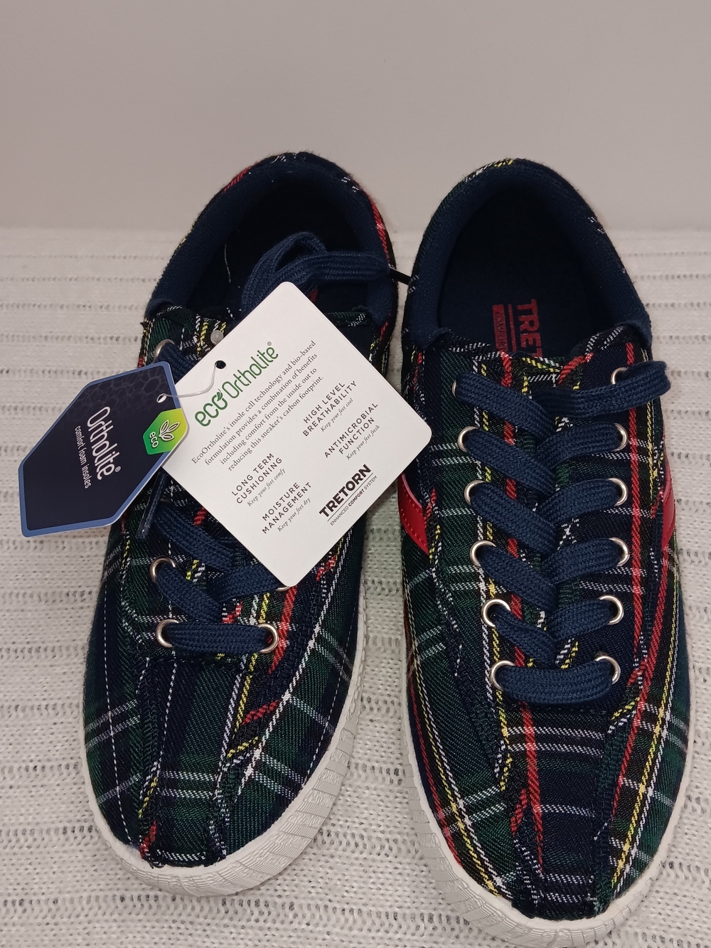 Tretorn Women  Navy Plaid Lace-Up Sneaker, Size US7